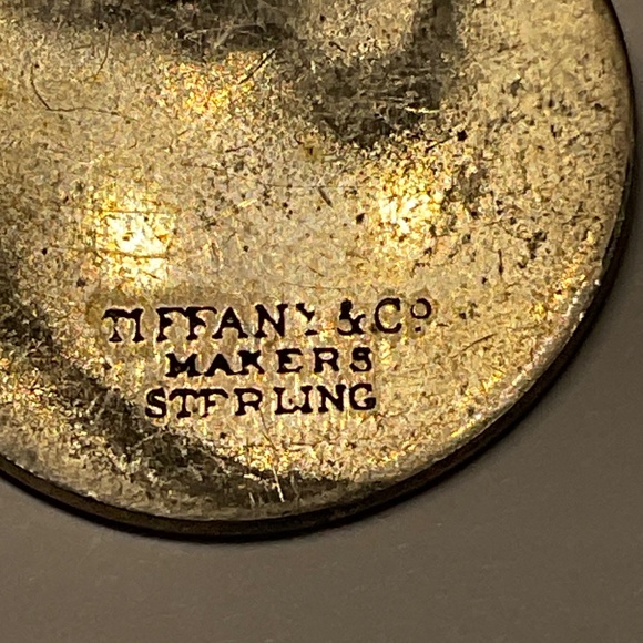 TIFFANY & Co. MAKERS  STERLING Pendant. 3/4 inch diameter - Picture 6 of 7